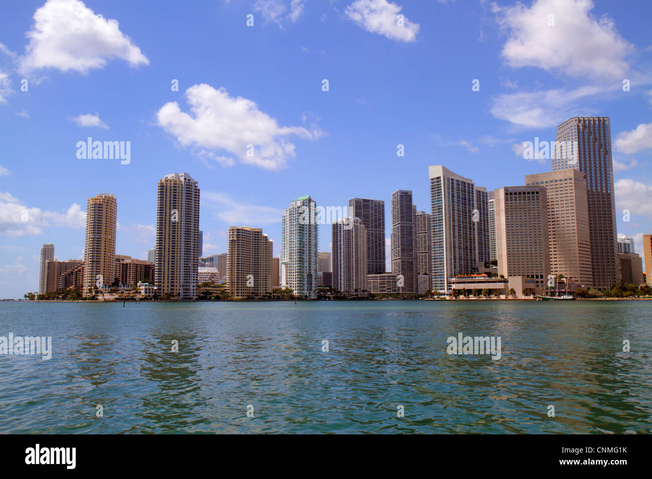 Miami Florida, Biscayne Bay, Downtown City Skyline, Bürogebäude, City Skyline, Hochhaus Wolkenkratzer Gebäude Wohnanlage Stockfoto