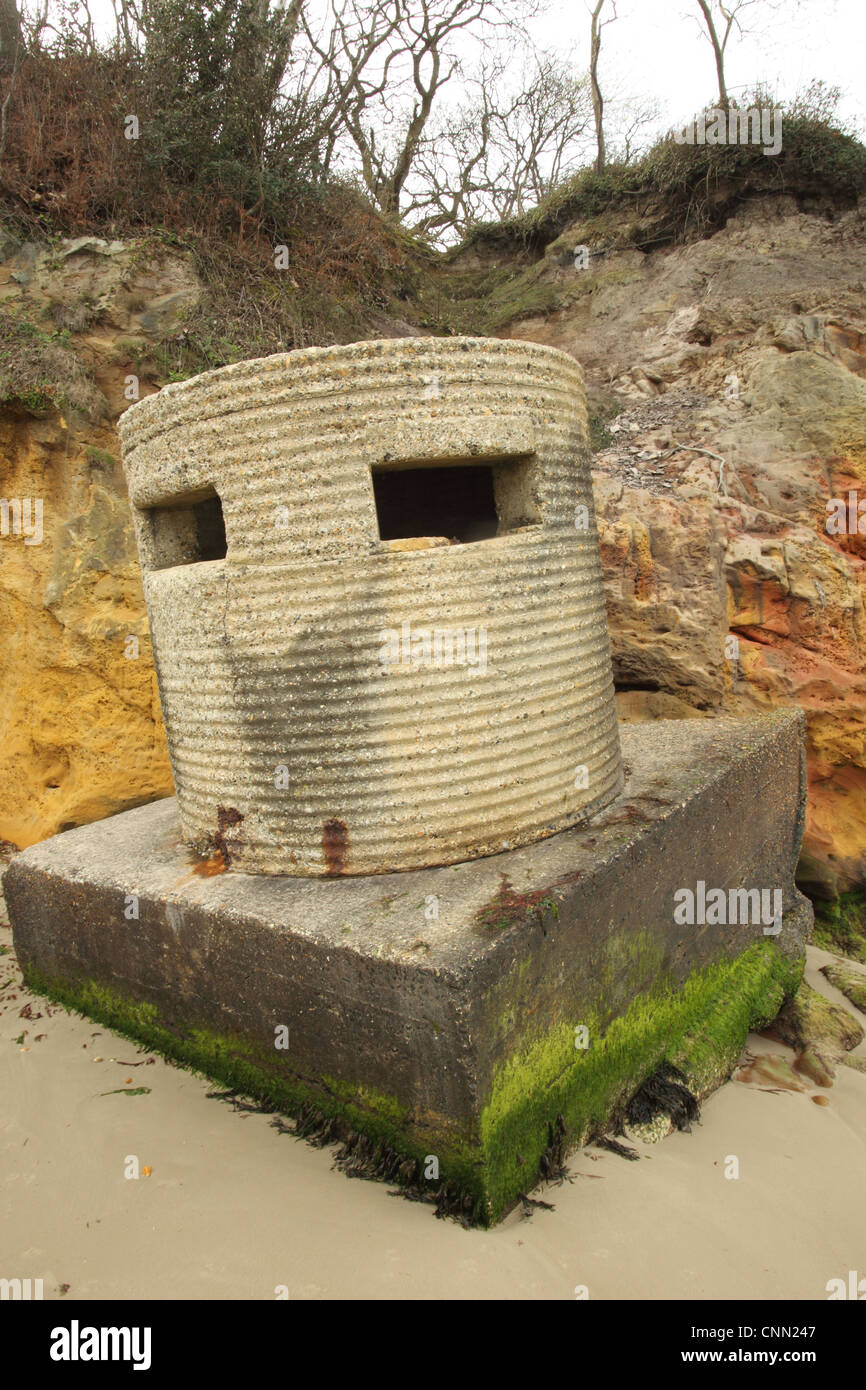 Weltkrieg zwei FW3 Typ 25 Bunker am Strand, Studland, Dorset, England, april Stockfoto