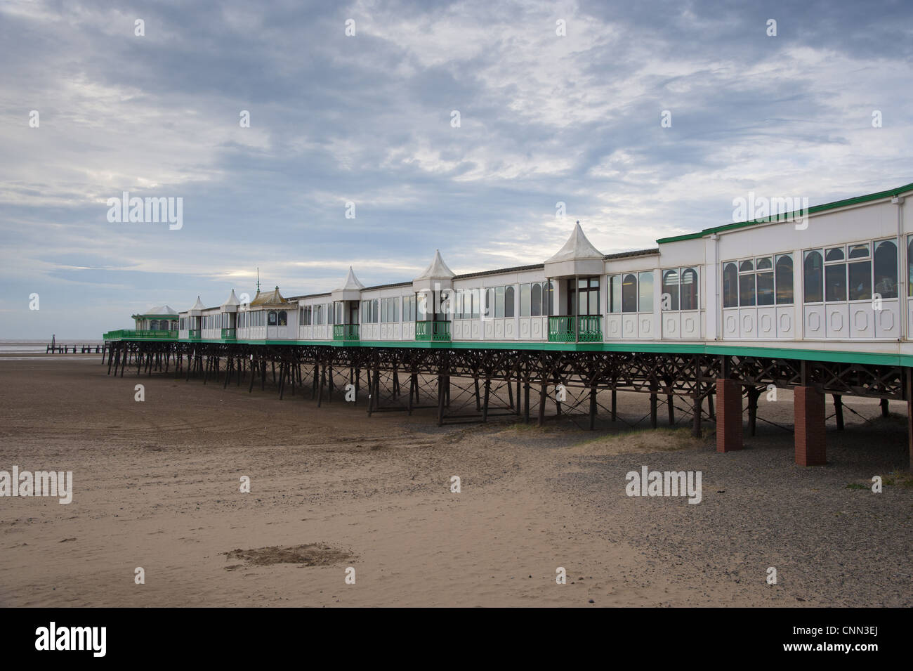 Blick viktorianischen Pier am Badeort 1885 erbaute St. Annes Pier Lytham St Anne's Ribble Mündung Lancashire England November Stockfoto