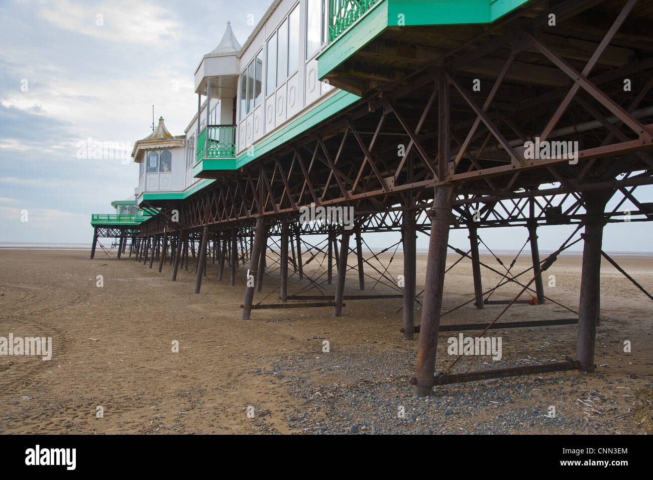 Blick viktorianischen Pier am Badeort 1885 erbaute St. Annes Pier Lytham St Anne's Ribble Mündung Lancashire England November Stockfoto