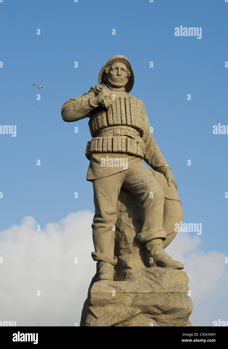 Statue in der Nähe von RNLI-Rettungsstation schlimmste Katastrophe Rettungsboot Geschichte zu gedenken, wenn 27 Männer verloren ihr Leben während der Rettung Mannschaft Stockfoto