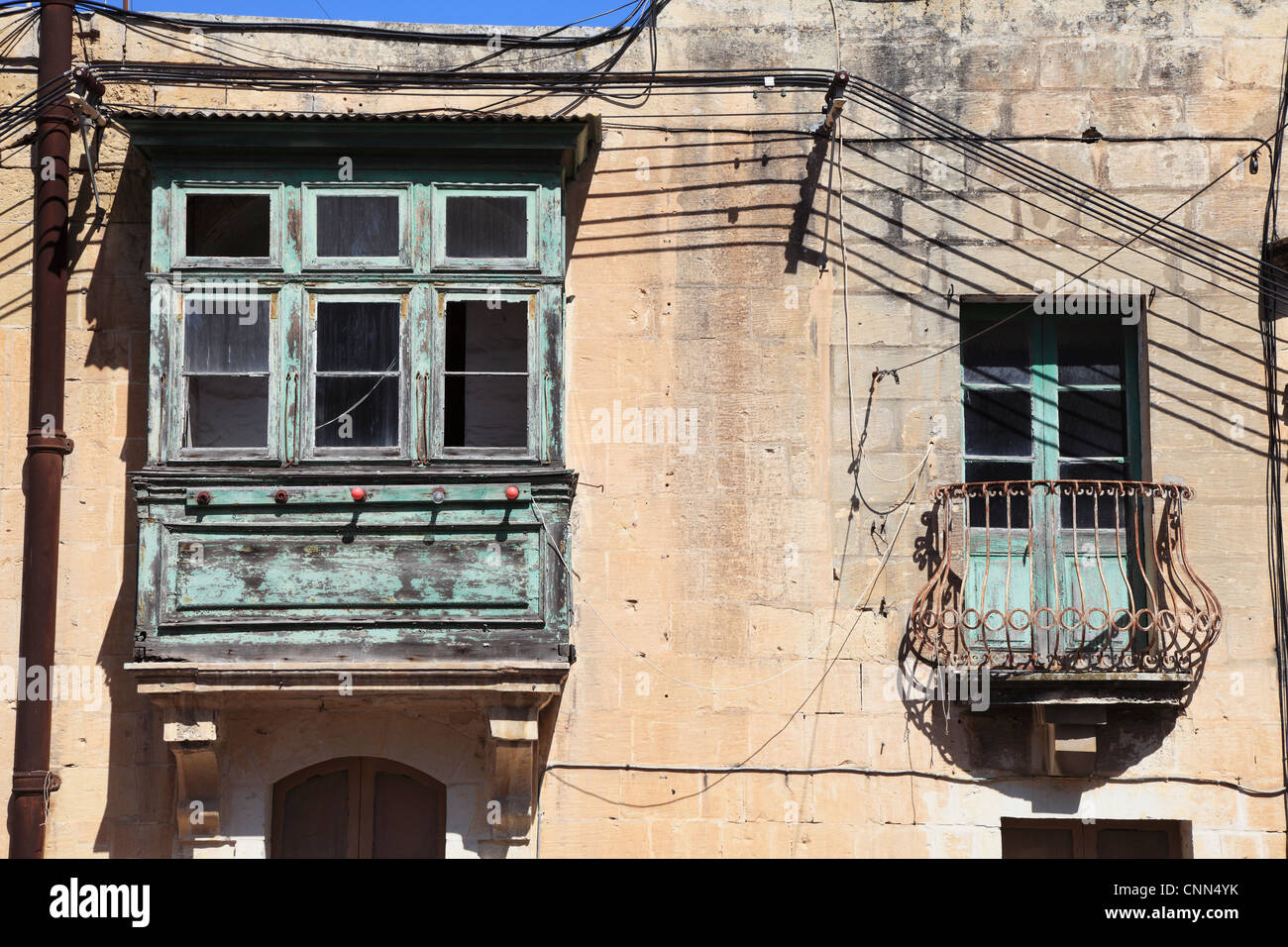 Detailansicht der traditionellen Erker und Balkon im Altbau in Rabat, Malta, Europa Stockfoto