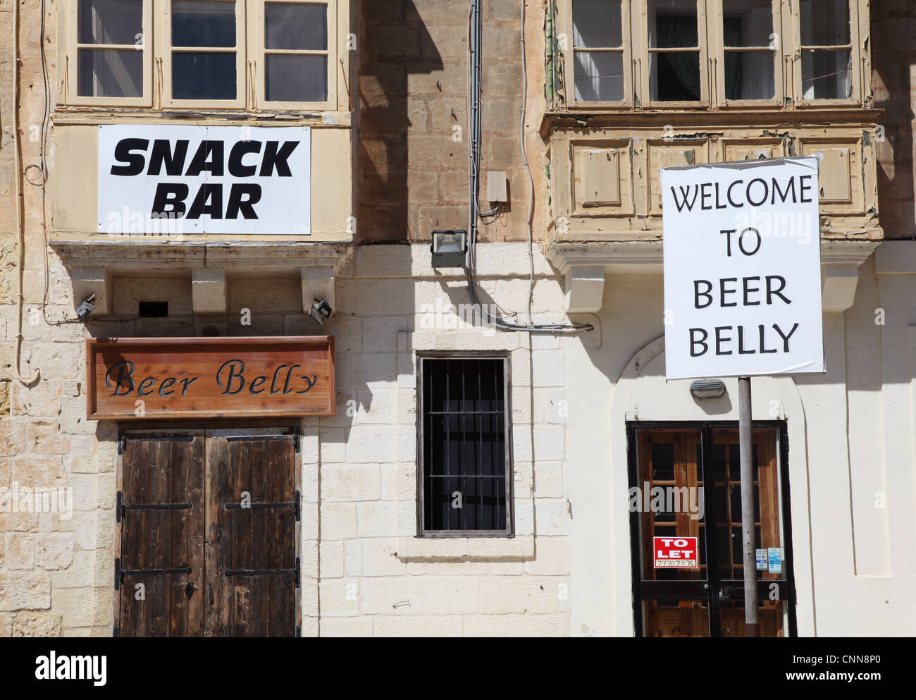 Willkommen Sie bei der Bierbauch-Snack-Bar in Rabat, Malta, Europa Stockfoto