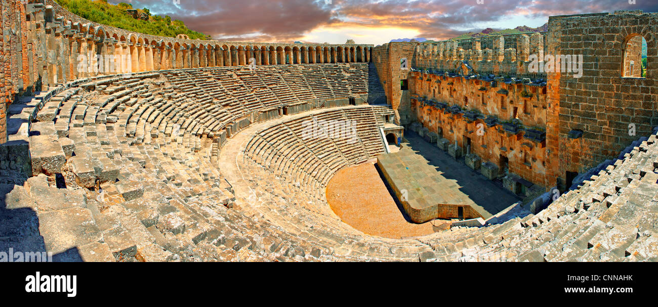 Äußere des Römischen Amphitheater von Aspendos in der Türkei Stockfoto