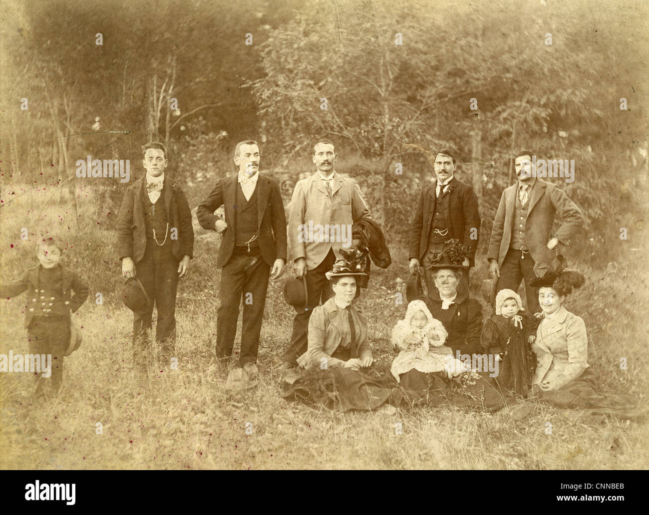 Ca. 1900 Familiengruppe Foto. Stockfoto