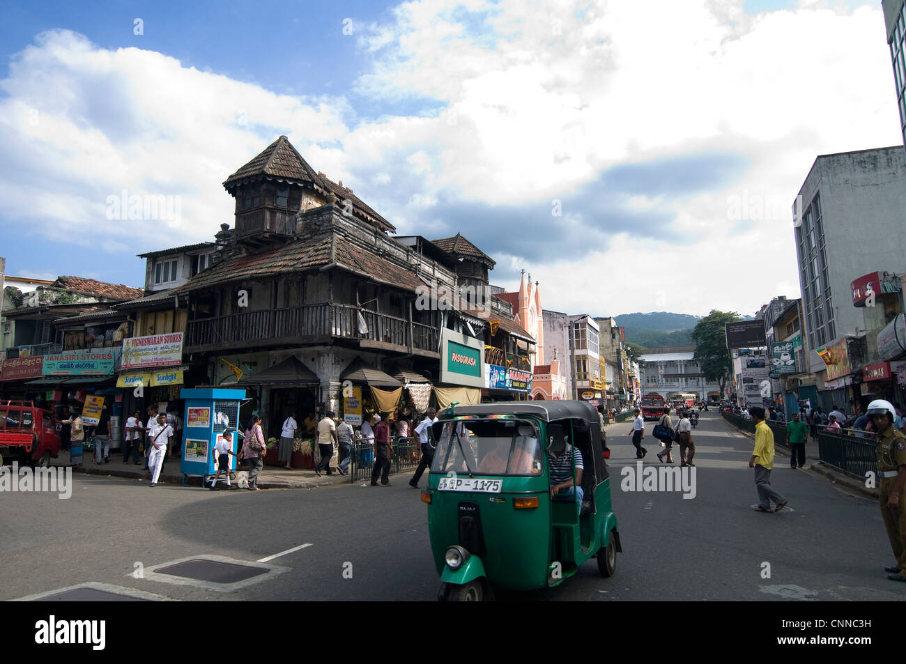 Das alte Handelszentrum von Kandy, Sri Lanka. Schöne alte Gebäude in dieser Gegend zu sehen. Stockfoto