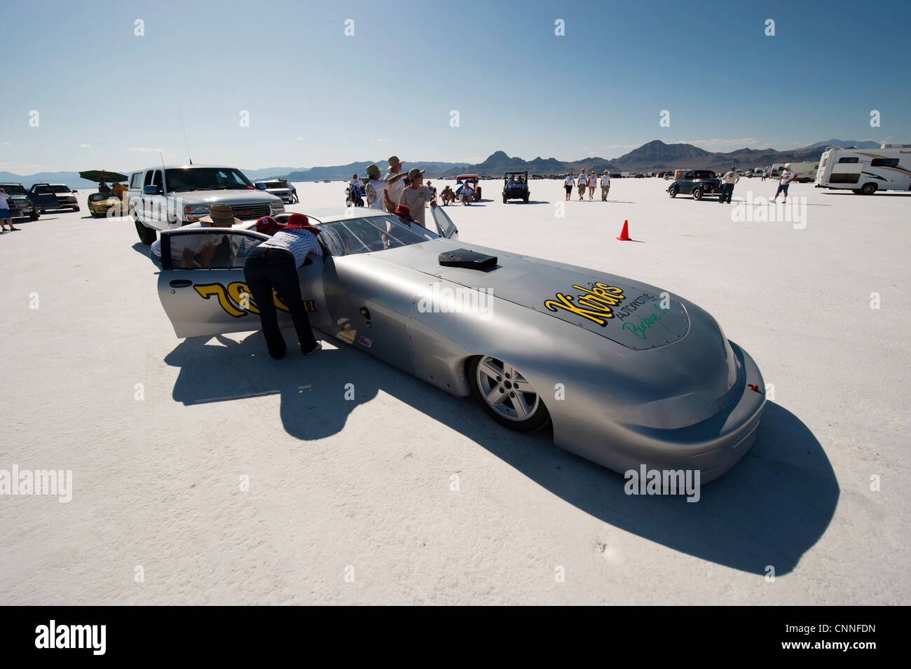 Salzsee von Bonneville speed Woche Retro-Motorrad Rennfahrer in den USA, Hot-Rod auf weißen Salinen Stockfoto