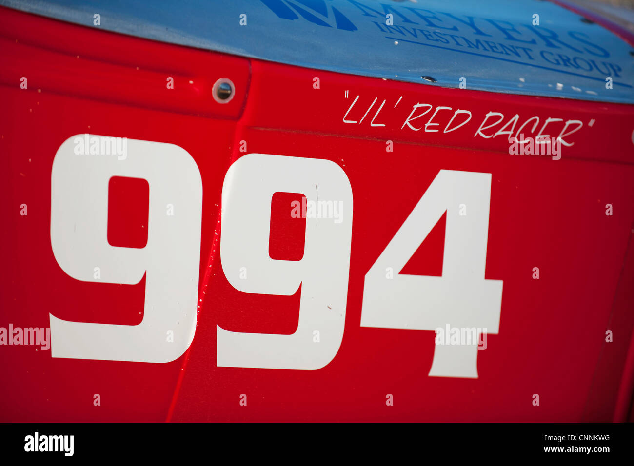 Seite des roten Oldtimer Rennwagen auf dem Salzsee von Bonneville USA Stockfoto