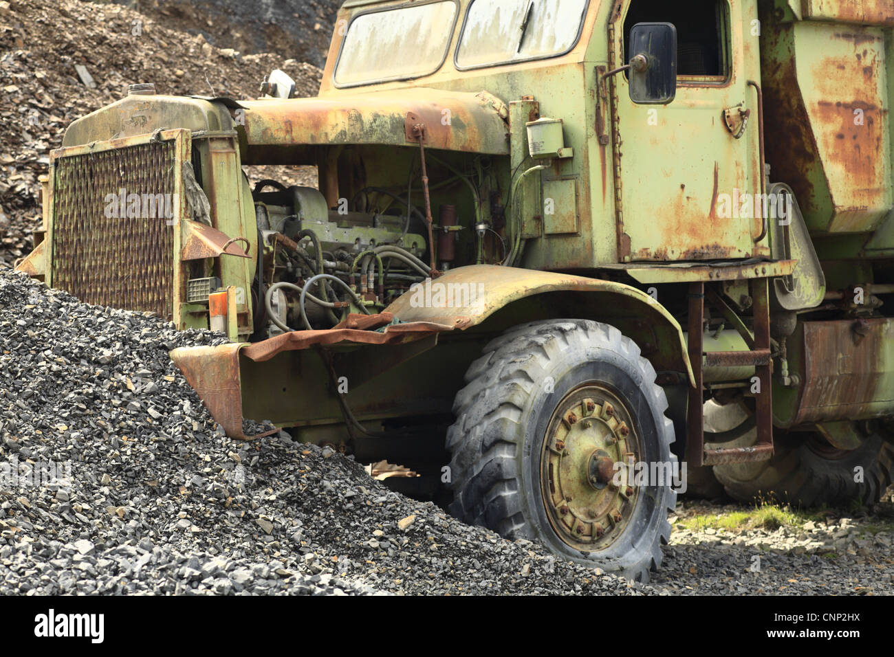 Verlassene Kipper LKW im Steinbruch, Powys, Wales, august Stockfoto