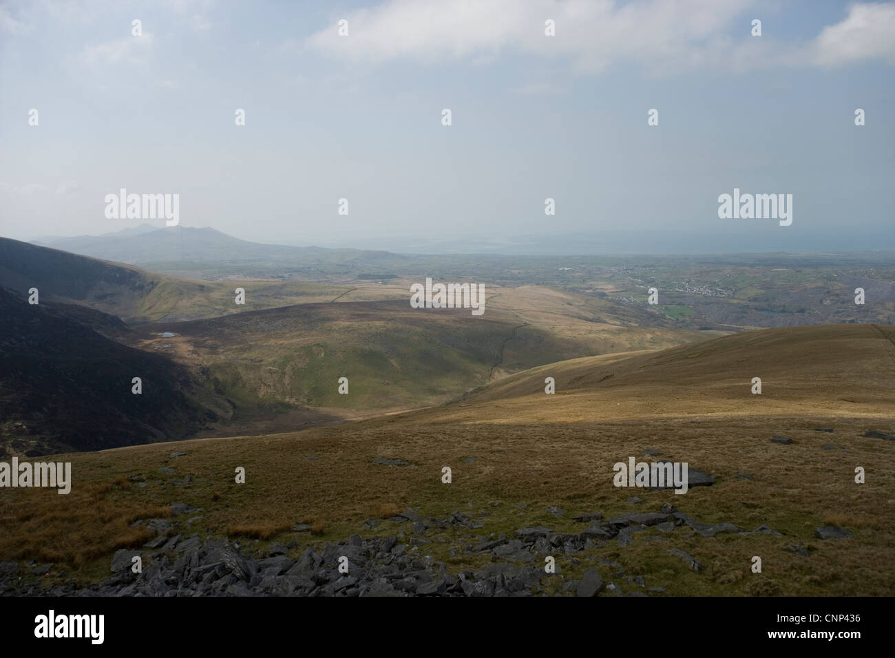 Blick vom Obelisken auf Nantlle Ridge in Snowdonia in Nord-Wales Stockfoto