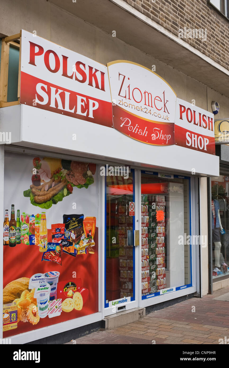 POLNISCHEN SHOP an der High Street in Merthyr Tydfil South Wales UK Stockfoto