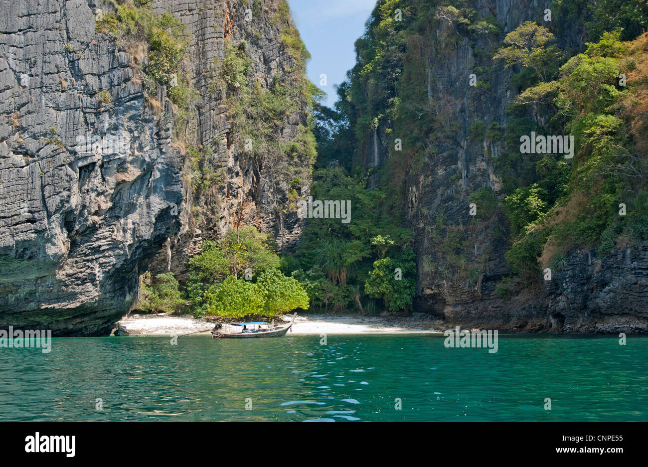 Longtail-Boot auf Podo Island, Krabi, Thailand, Fernost Stockfoto