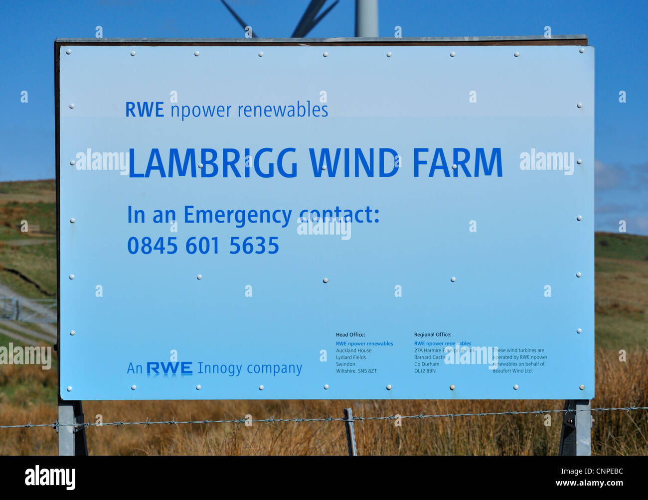 RWE Npower Renewables Schild. Lambrigg Wind Farm, Cumbria, England, Vereinigtes Königreich, Europa. Stockfoto