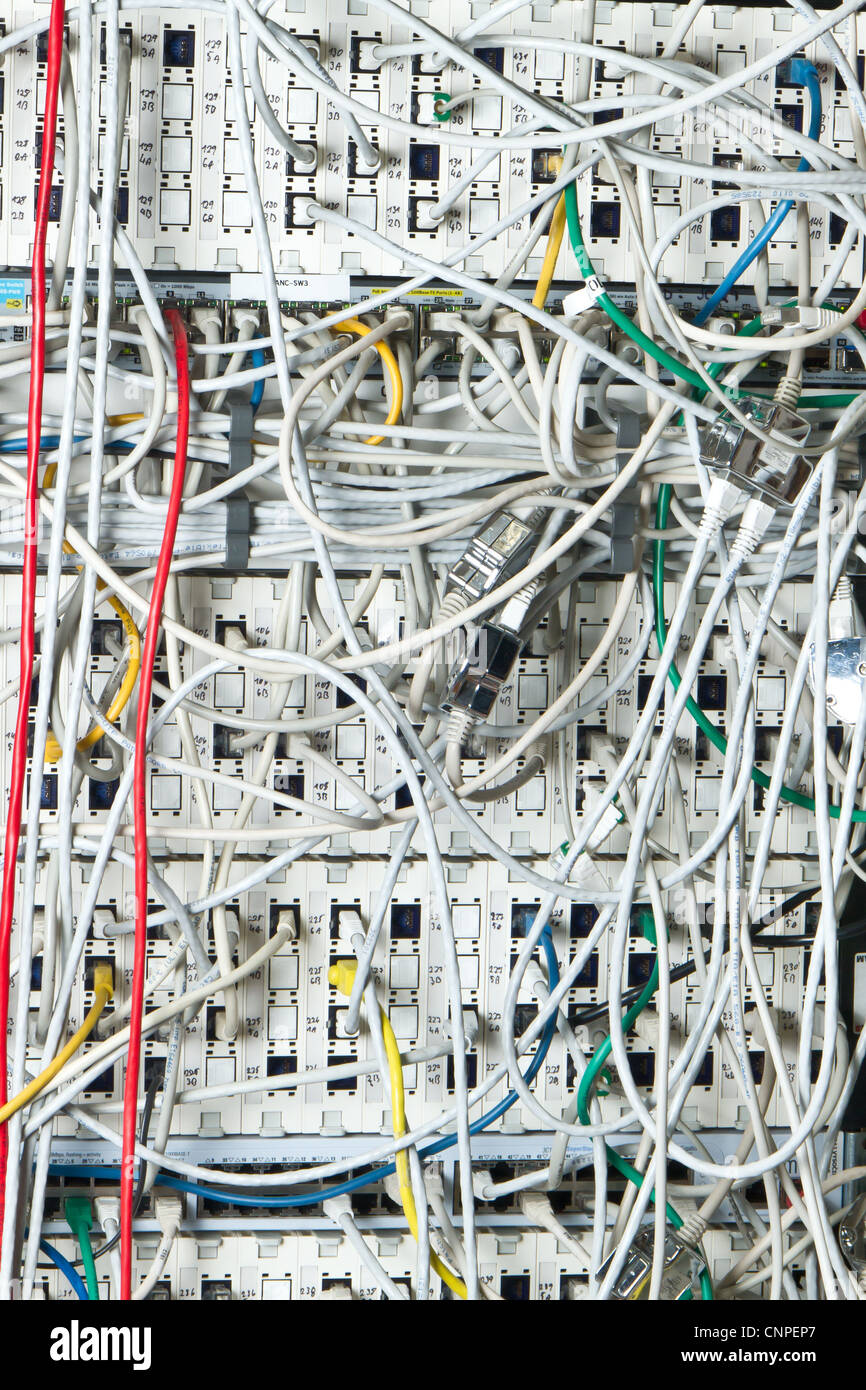 Konzept der Netzwerkinfrastruktur mit Kabel Stockfoto