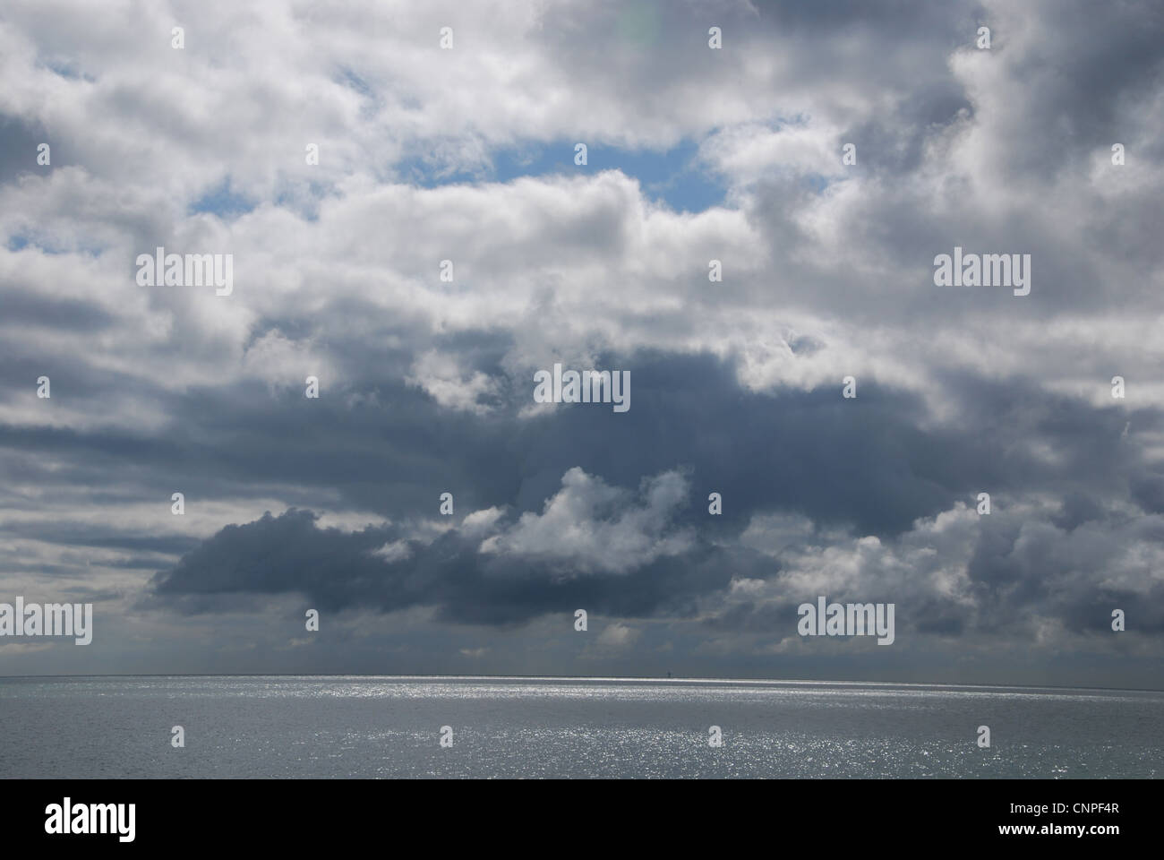 Meer in Eastbourne England Vereinigtes Königreich Stockfoto