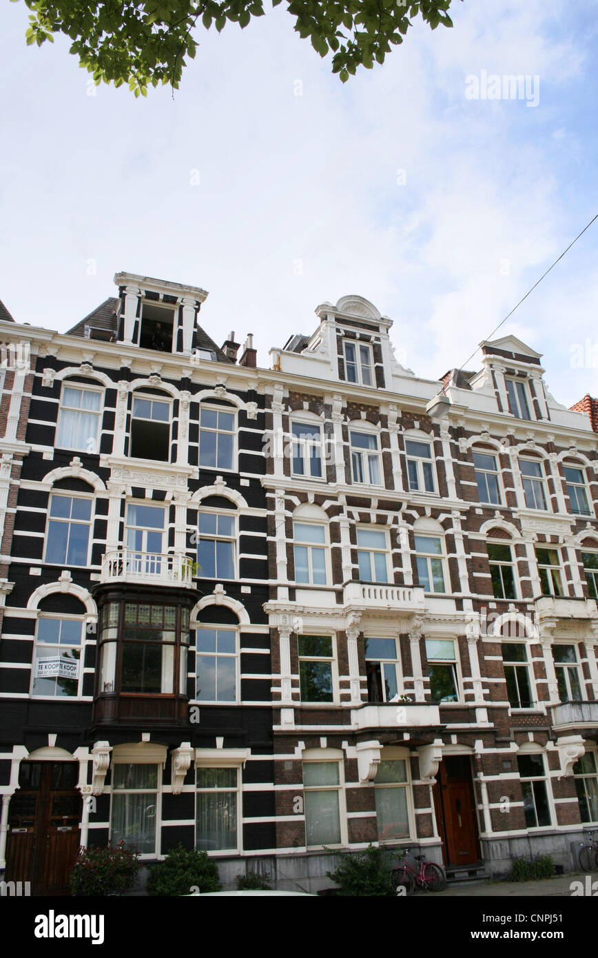Typische holländische Architektur und Gebäude in Amsterdam Stockfoto