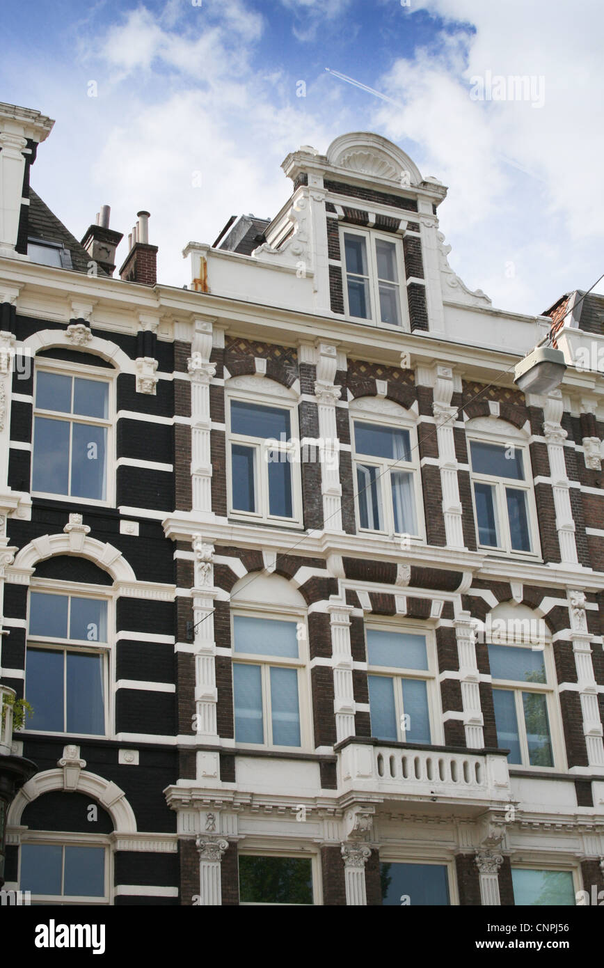 Typische holländische Architektur und Gebäude in Amsterdam Stockfoto