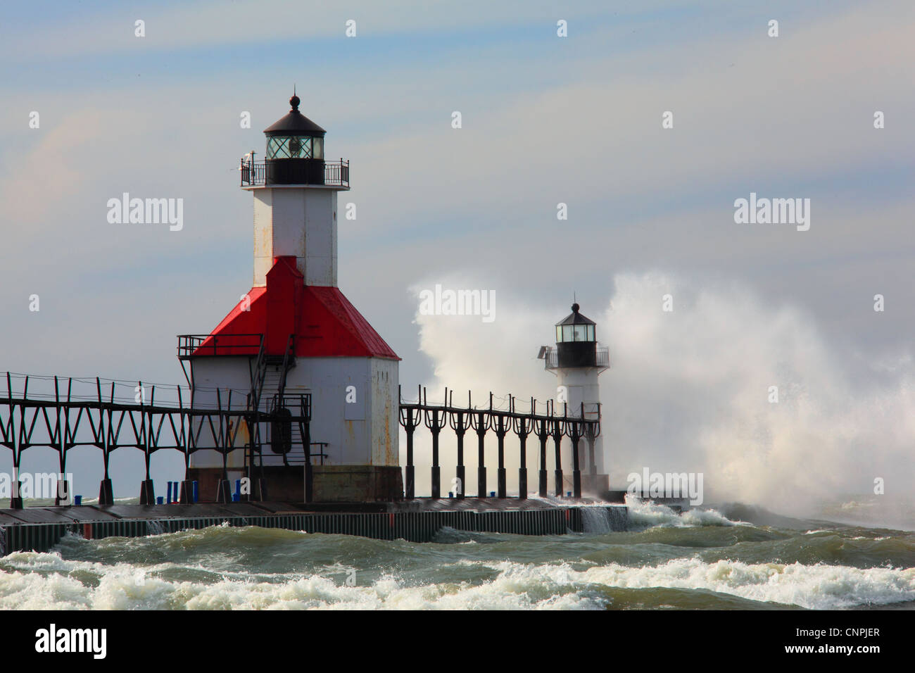 Foto von der St. Joseph-Pier in der Morgendämmerung, Great Lakes, Lake Michigan USA Stockfoto