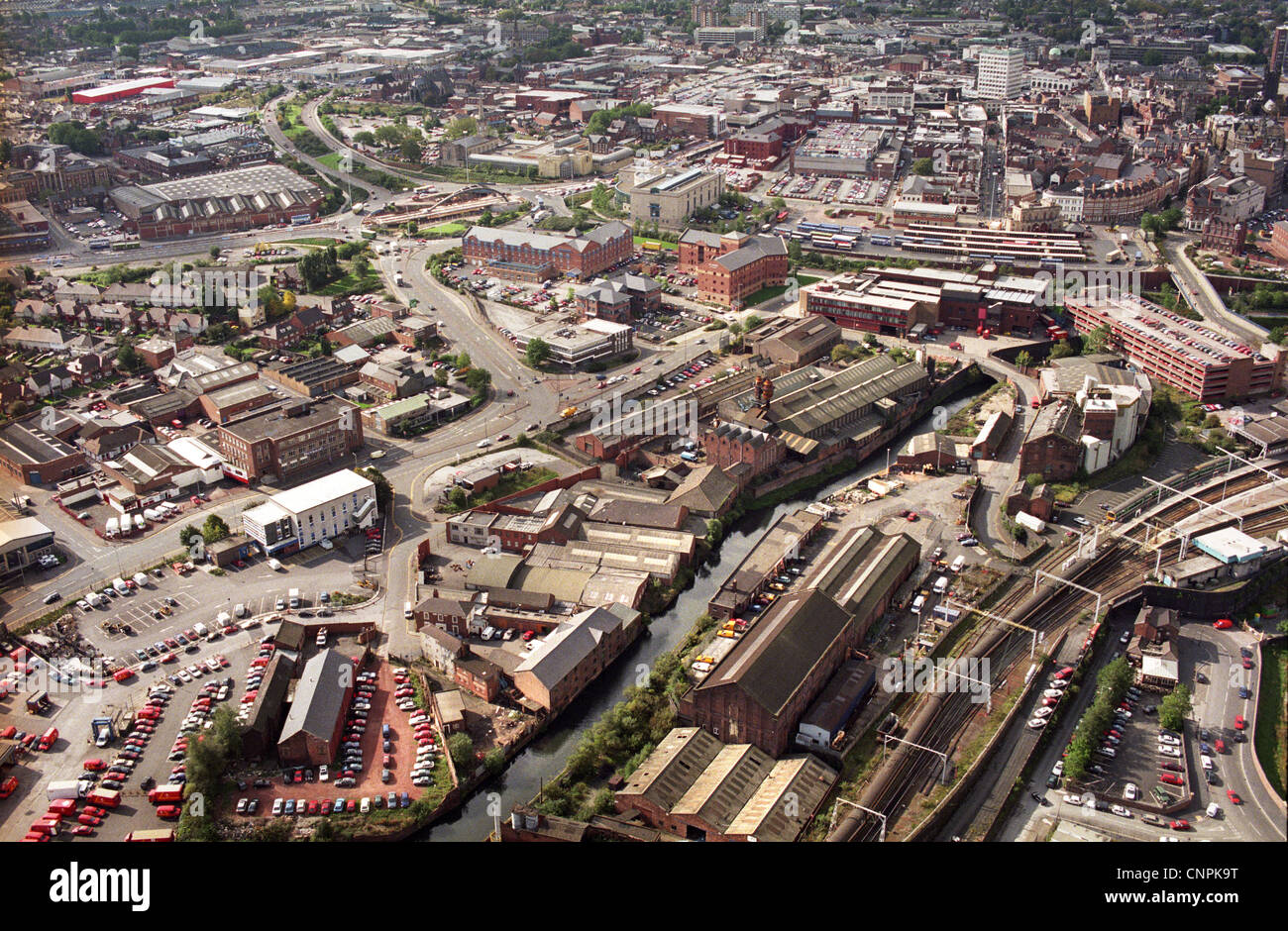 Luftaufnahme von Wolverhampton mit Bereich Horsley Fields 2001 Stockfoto