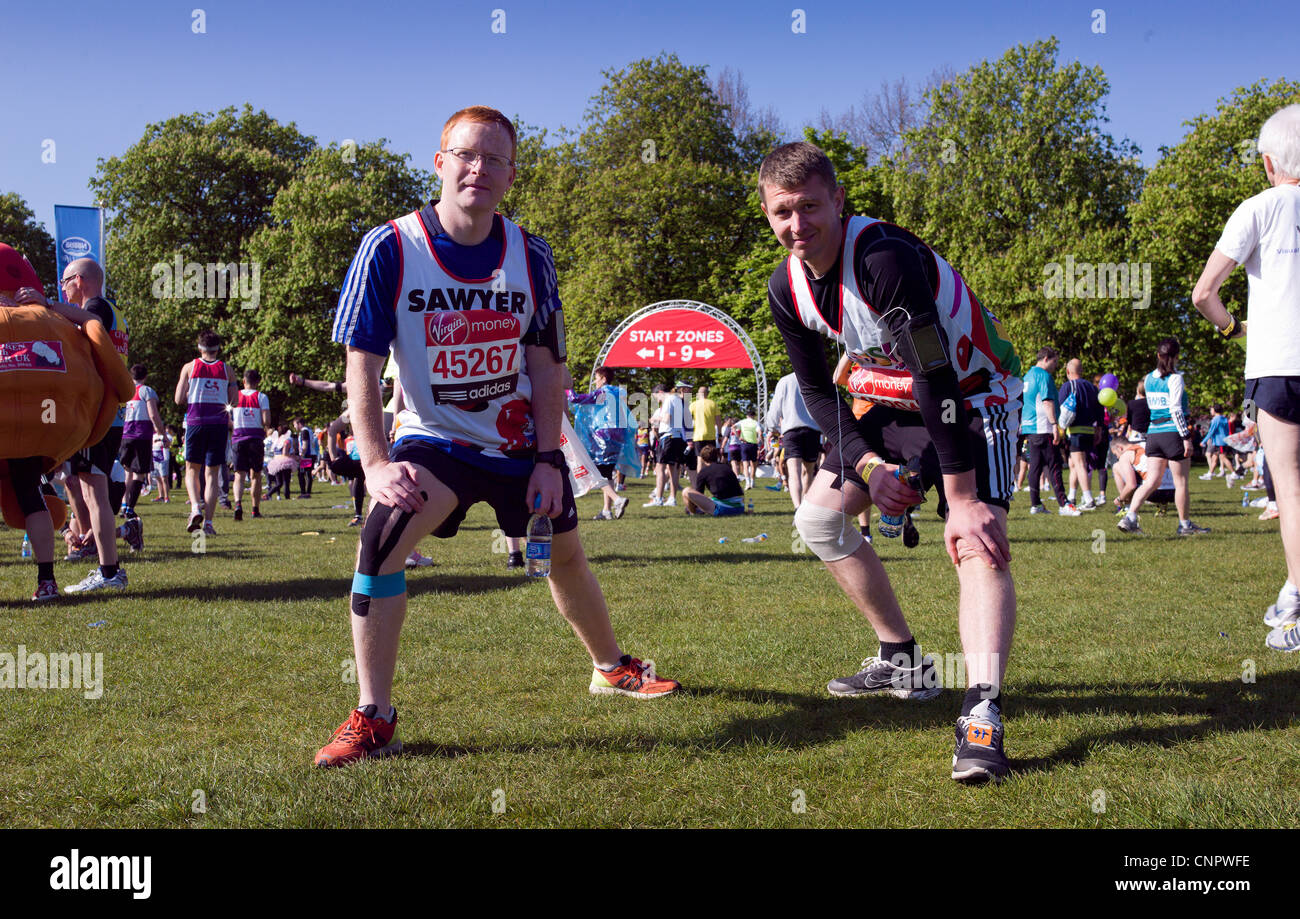 Virgin London Marathon 2012 Liebe Läufer, 9,35 bin rot starten Greenwich Park London Phabkids Charity Stockfoto