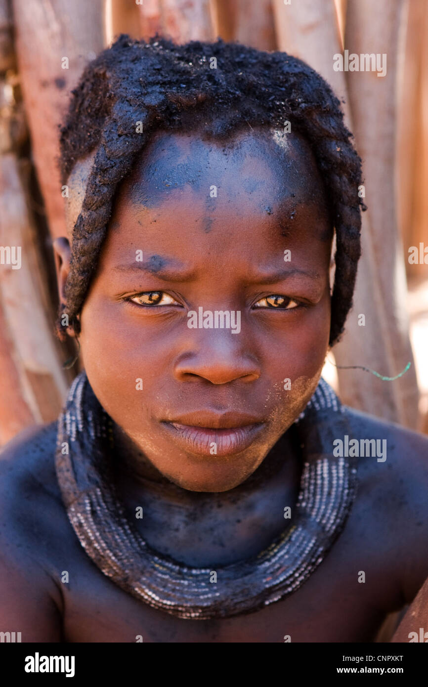 Porträt Eines Himba Mädchens Fotos Und Bildmaterial In Hoher