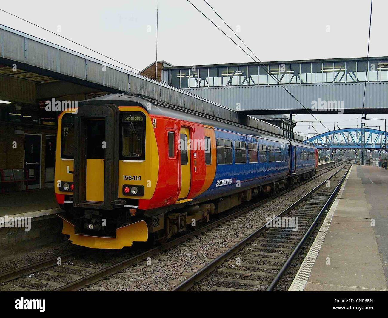 Vor kurzem Reliveried East Midlands Züge Klasse 156 Nr. 156414 Peterborough. Stockfoto