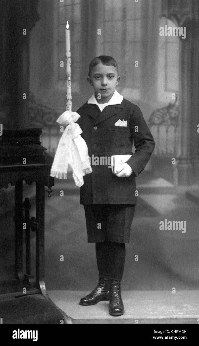 Menschen, Kinder, Junge (ca. 9 Jahre alt), Erstkommunion, um 1900, Zusatz-Rechte-Clearenzen-nicht vorhanden Stockfoto