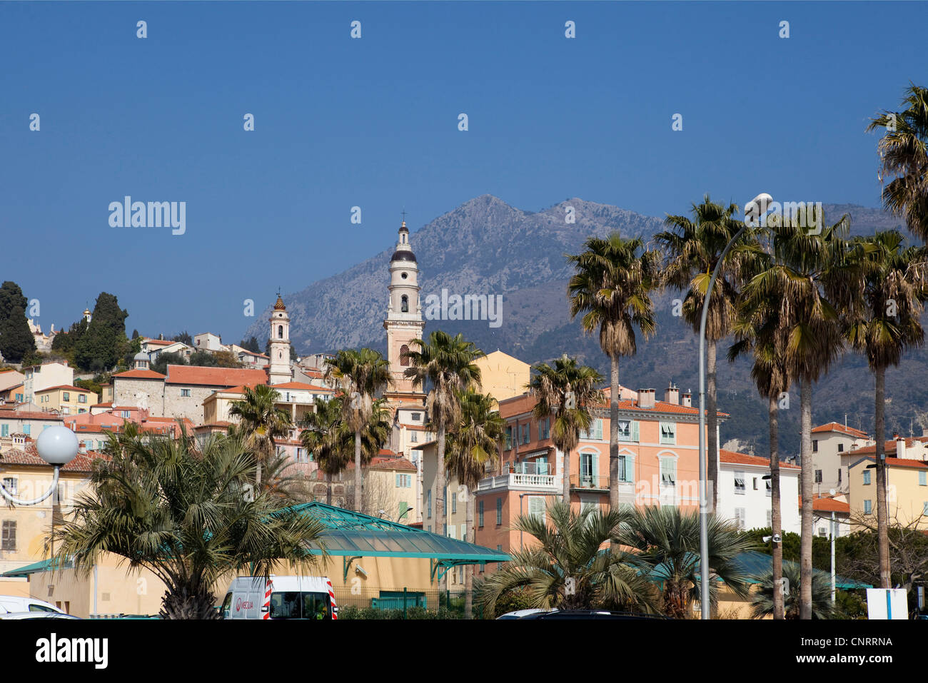 Campanile der Kirche in Menton Alpes-Maritimes in der Region Provence-Alpes-Côte d ' Azur im südöstlichen Frankreich 125063 Cap Martin Stockfoto