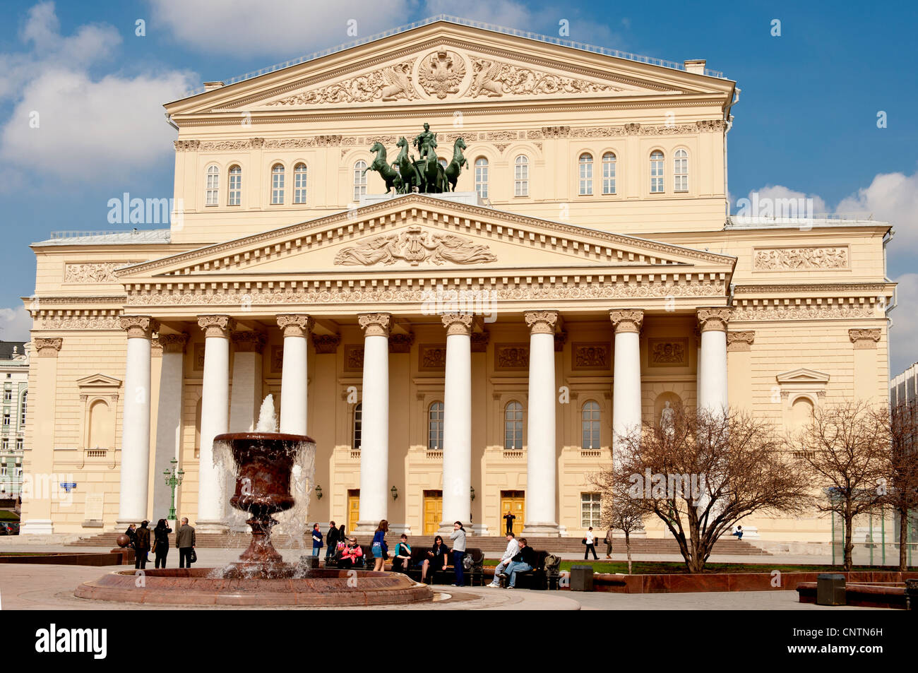 Bolschoi-Theater in Moskau nach der Restaurierung, aufgenommen im April 2012 Stockfoto