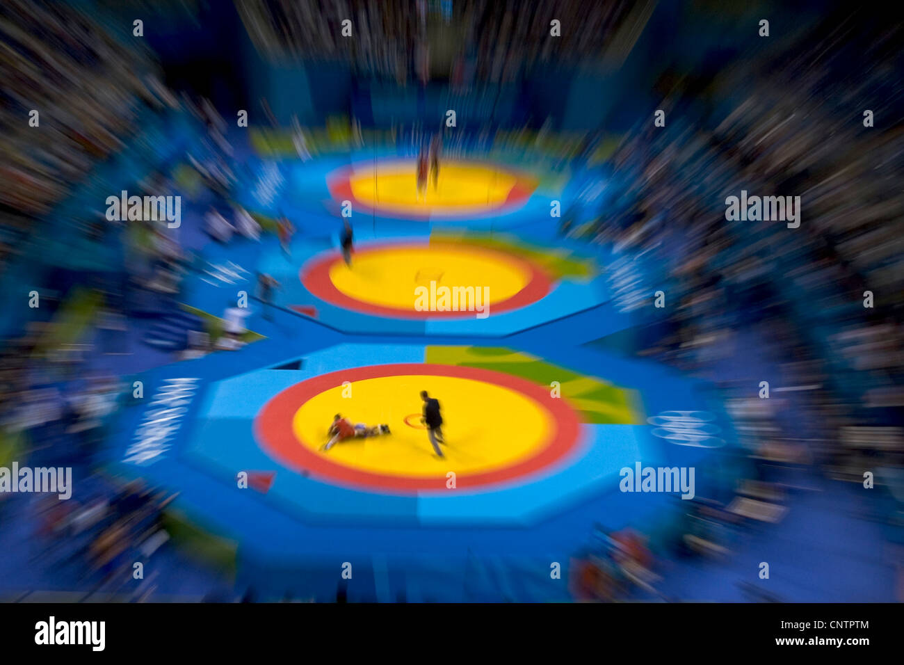 Zoom Blur Bild der Greco-römische Ringkämpfer in Aktion Stockfoto