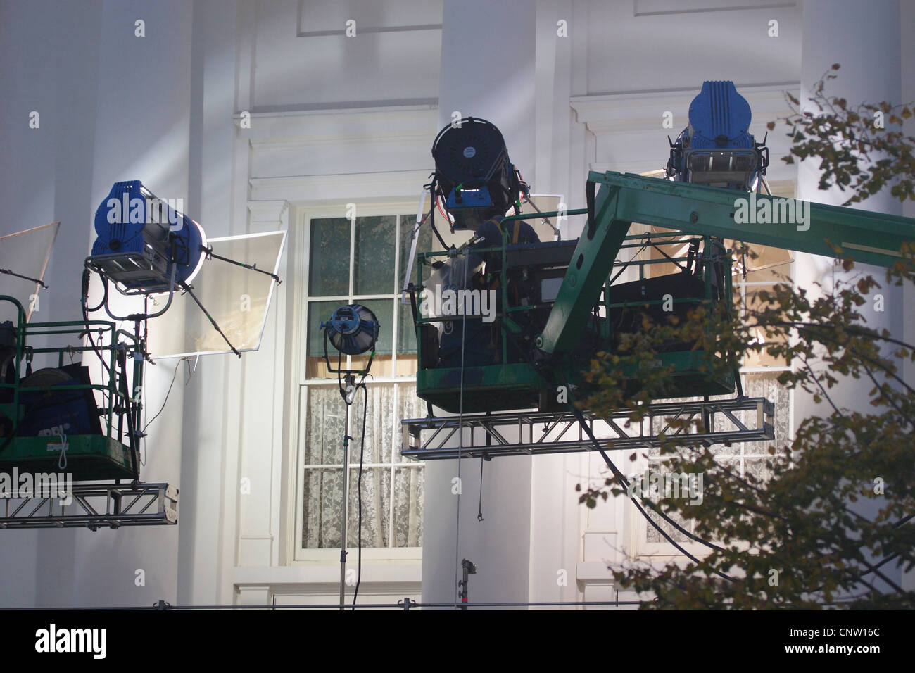 Besatzung, die Beleuchtung des Satzes in einer Szene für den Film von Steven Spielberg, Richmond, Virginia, Lincoln 2011 Stockfoto