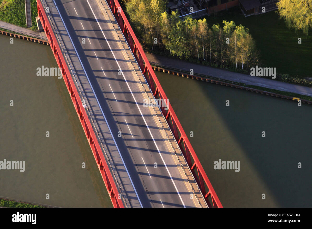 Brücke der Münsterstraße, Münster Straße über Dortmund-Ems-Kanal, Waltrop, Ruhrgebiet, Nordrhein-Westfalen, Deutschland Stockfoto