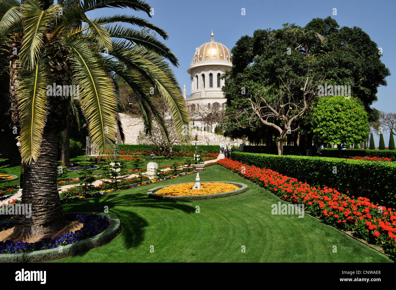 Hafen von reich verzierten Bahai Tempel Schrein Gärten mit Blick auf Haifa, Israel, ehemaligen Palästina im Jahr 2012 Stockfoto