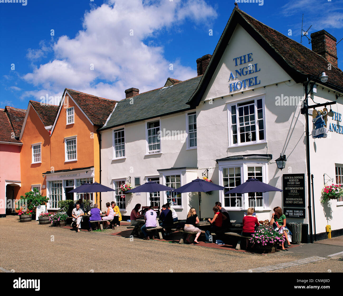 England, Constable Country, Suffolk, Lavenham, Diners außen Angel Hotel Stockfoto