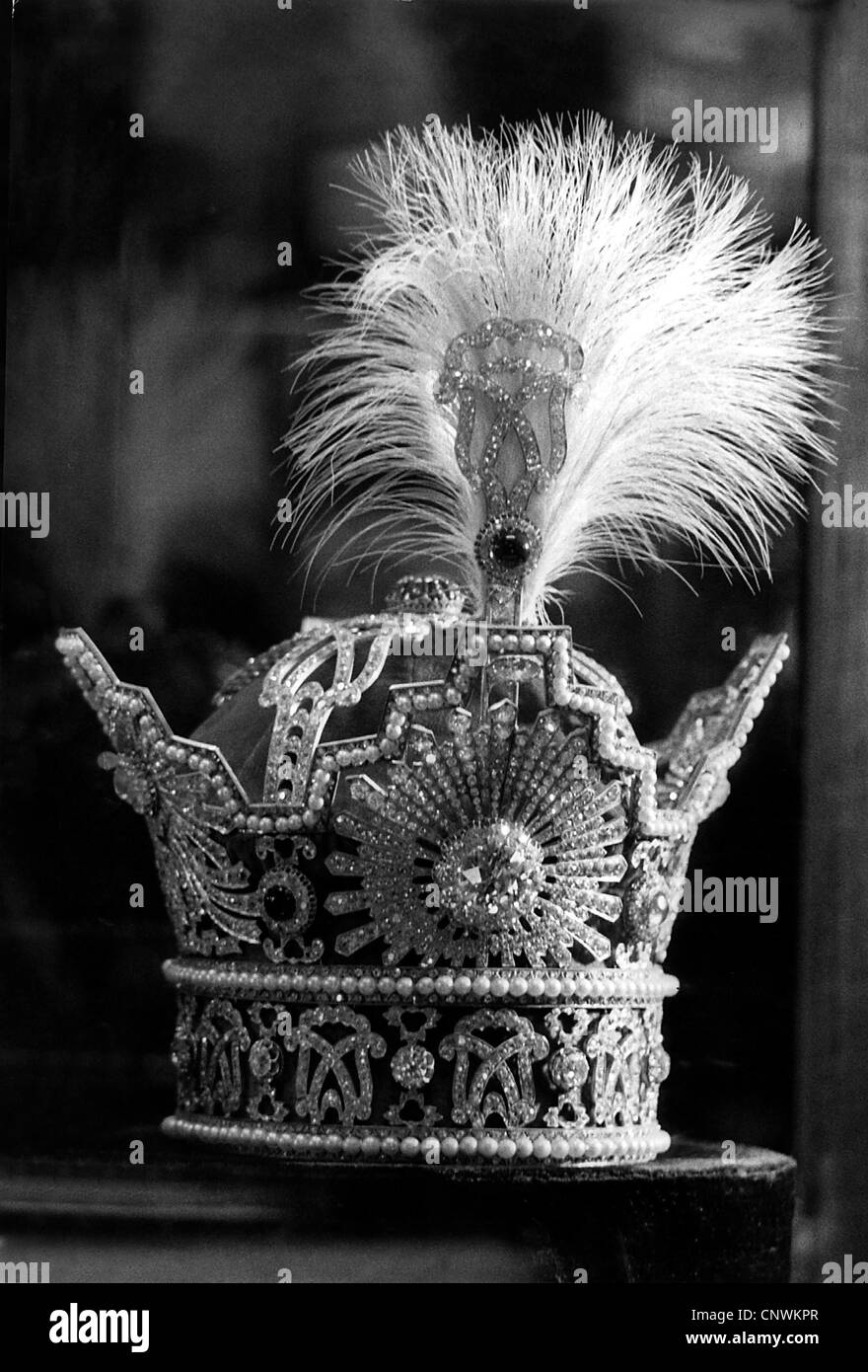 Königshäuser, Iran, Staatssymbole, Krone des Schahs, Front, Kaiserpalast, Teheran, 1967, produziert für die Krönung von Shah Muhammed Resa Pahlewi am 26.10.1967, Stockfoto