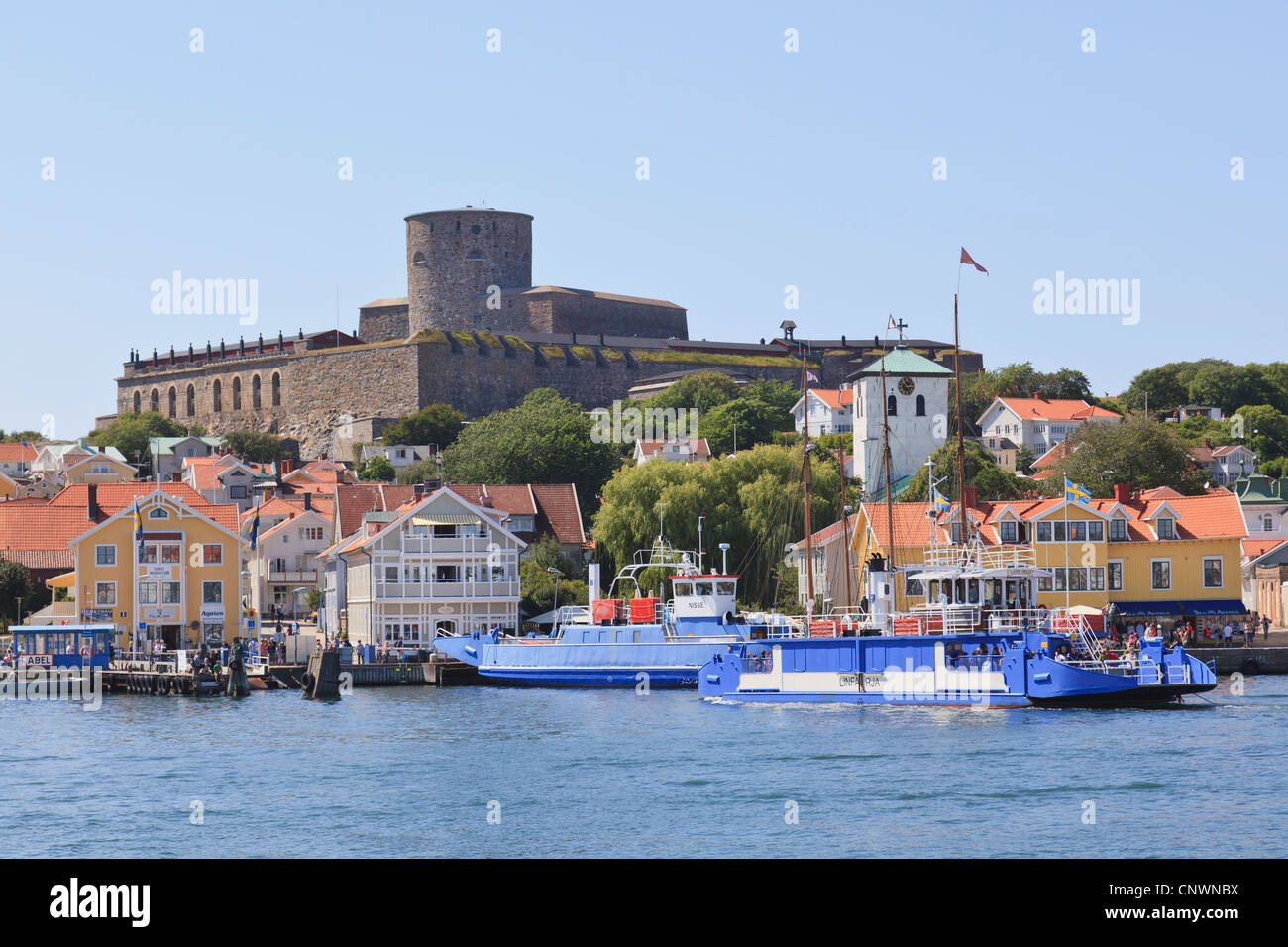 Passagier-Fähre auf dem Weg zum Hinzufügen von Marstrand, Schweden Stockfoto