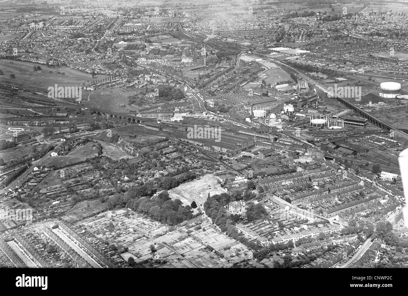 Luftaufnahme von Wolverhampton mit Dunstall im Vordergrund und Oxley Golfplatz links 15.05.1964 Stockfoto
