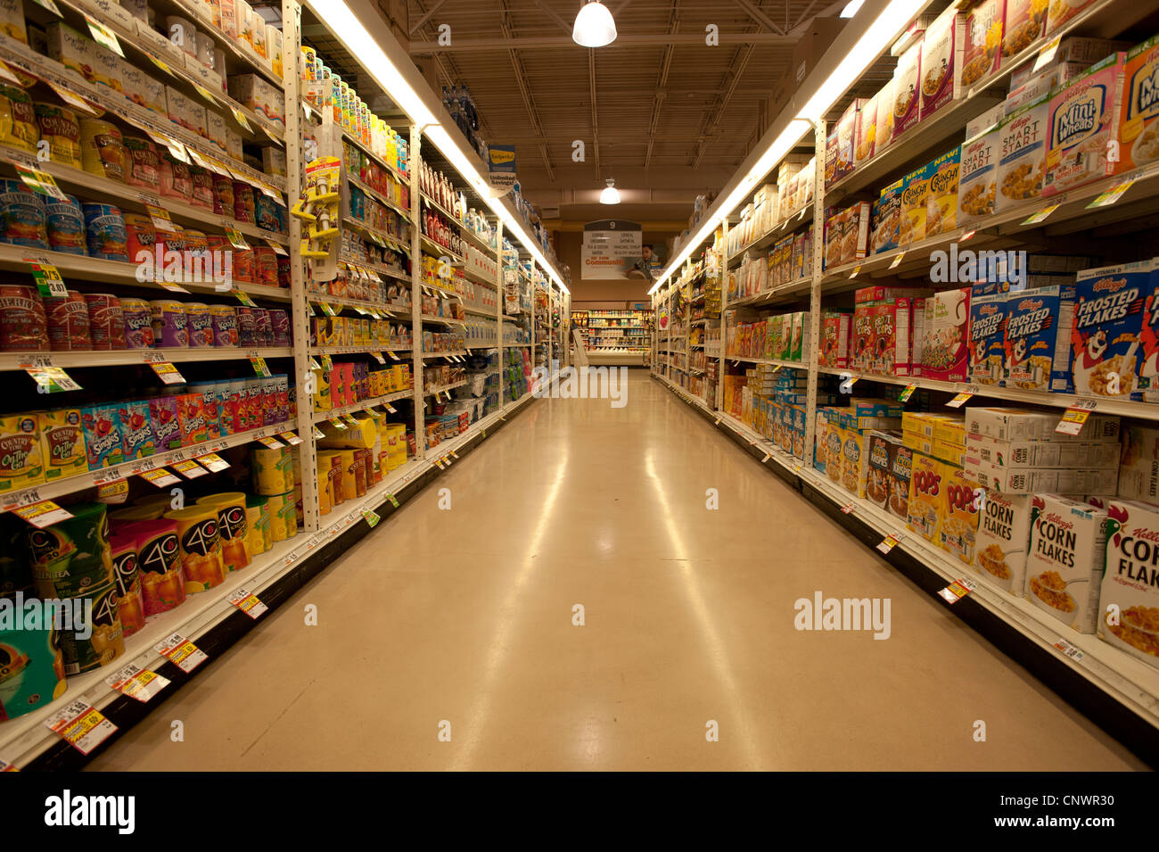 Insel im Supermarkt Stockfoto