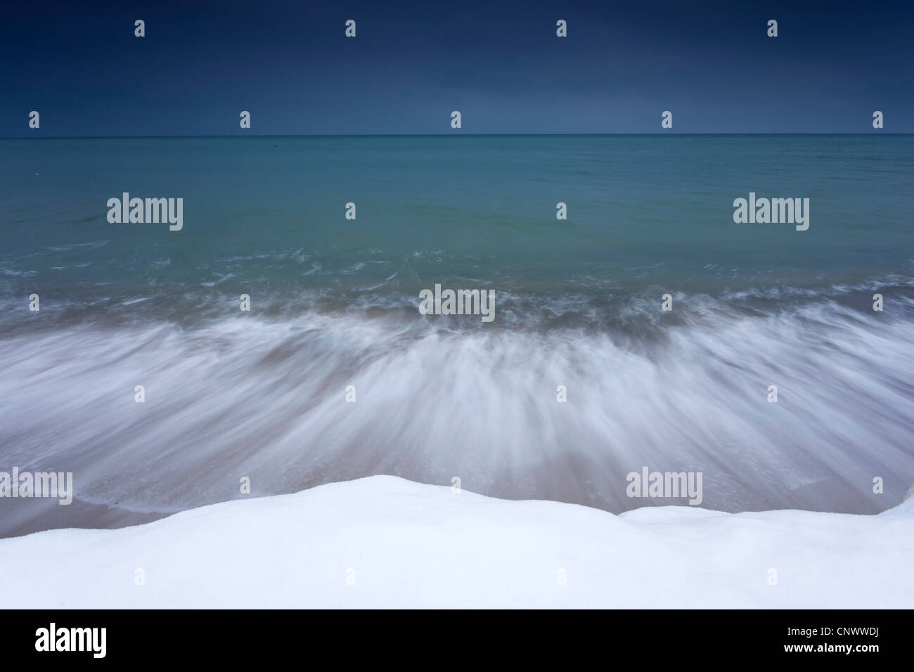 stürmische Ostsee im Winter, Darß, Wustrow, Mecklenburg-Vorpommern, Deutschland Stockfoto