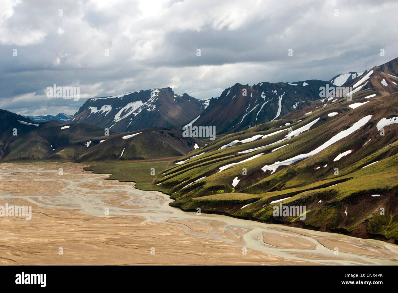 Berg Landschaft Gletscherfluss Joekugilskvisl, Island, Fjallabak Nationalpark, Landmannalaugar Stockfoto