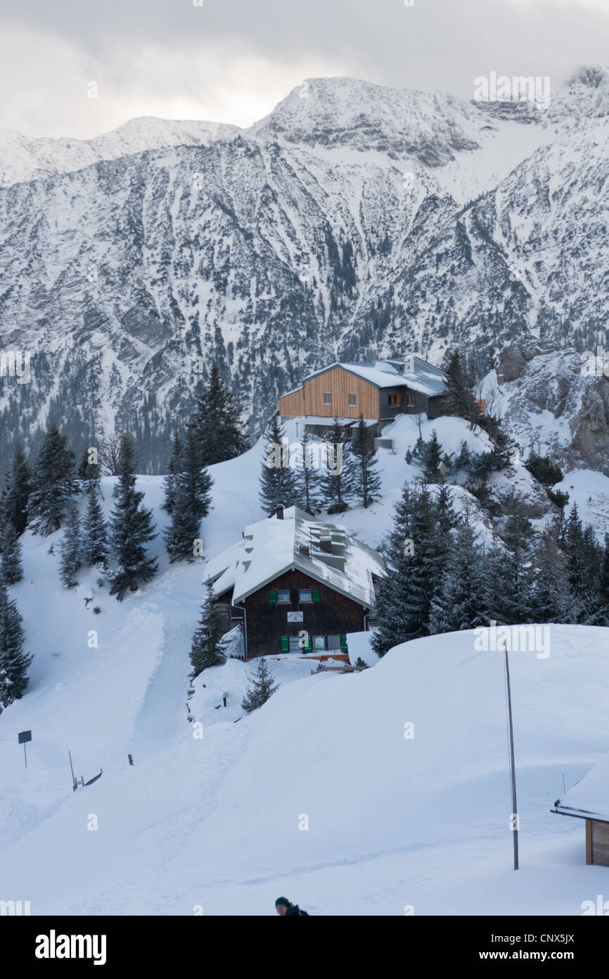 Pürschlinghäuser im Winter in der Nähe von Unterammergau Stockfoto