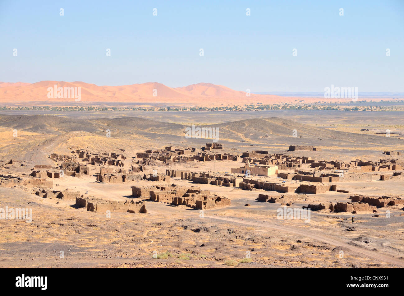 Geisterstadt in der Wüste Sahara Erg Chebbi, Marokko Stockfoto