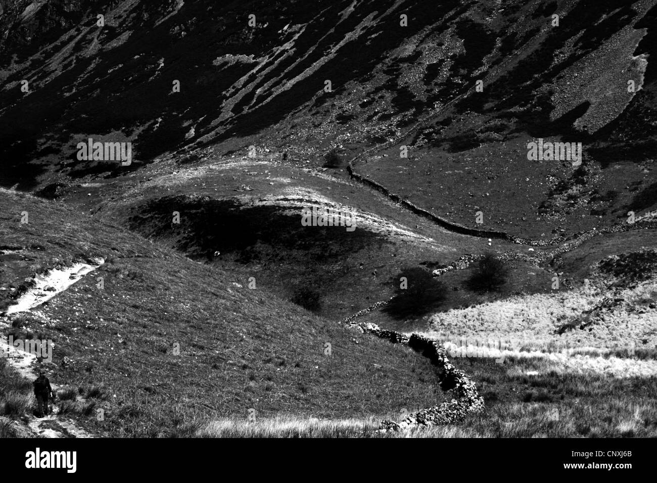 Auf halbem Weg durch die Wanderung zum Gipfel des Cadair Idris, Snowdonia, Wales Stockfoto