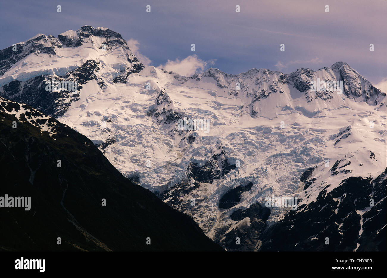 Mount Brunner auf der Alpensüdseite im frühen Morgenlicht, Südinsel, Neuseeland Stockfoto