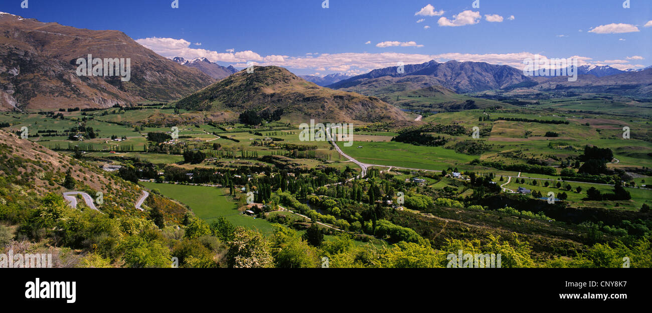 Der See Hayes Valley in der Nähe von Queenstown aus Crown Range Road, Südinsel, Neuseeland Stockfoto