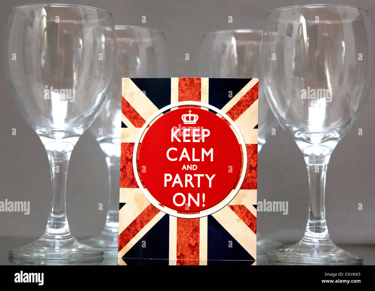 Bewahren Sie Ruhe und Party auf Einladungskarte, London Stockfoto