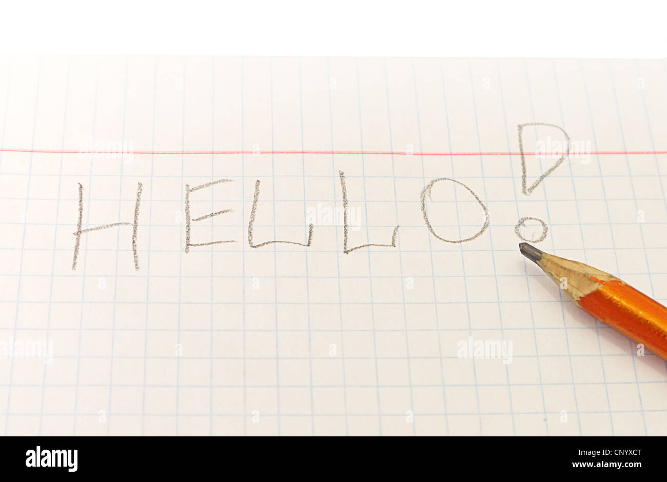 Text Hallo Wort geschrieben von Bleistift am Notebook Blatt Stockfoto