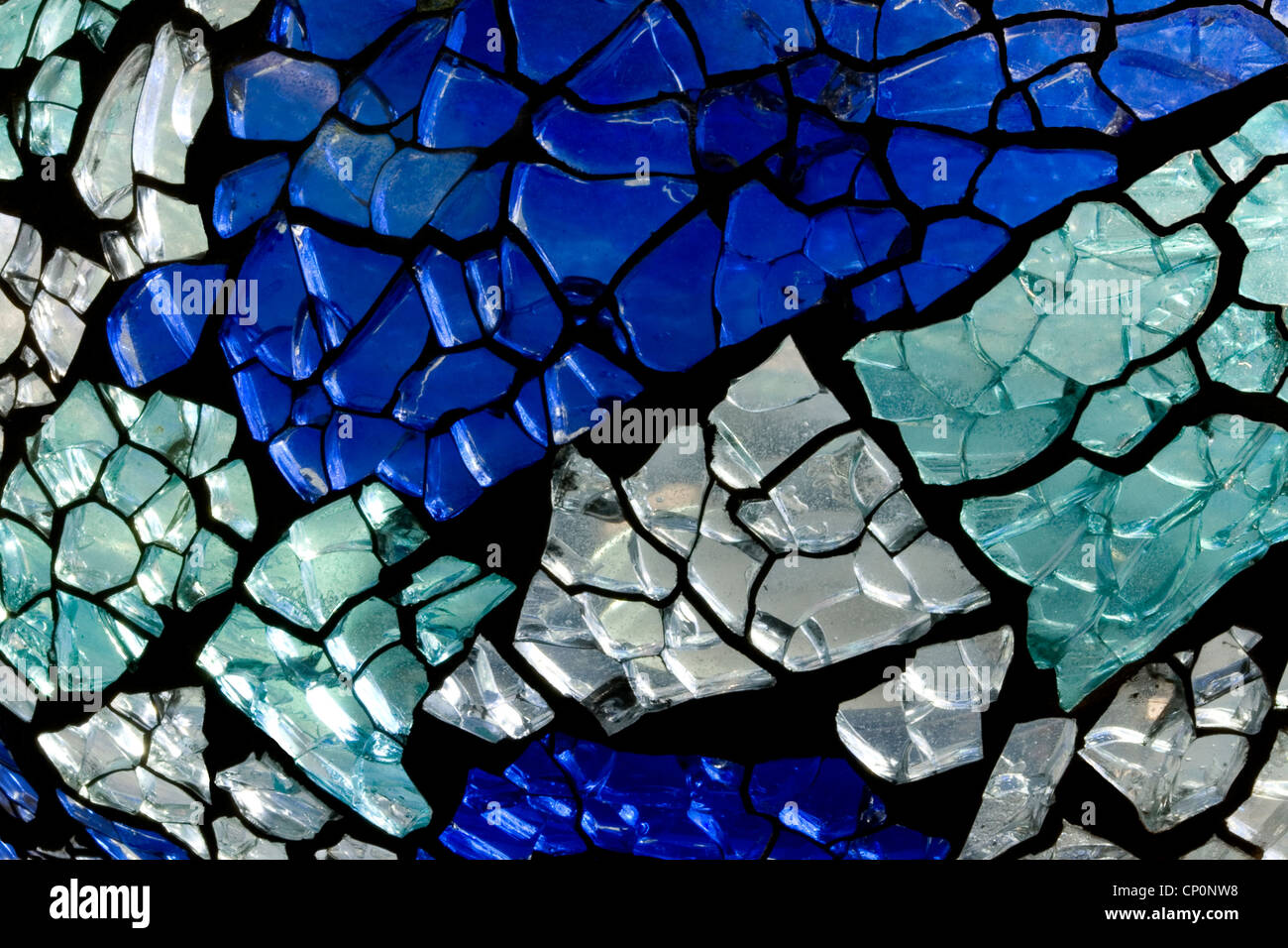 Nahaufnahme von farbigen blau, Jade und klar Glasmosaik Stockfoto