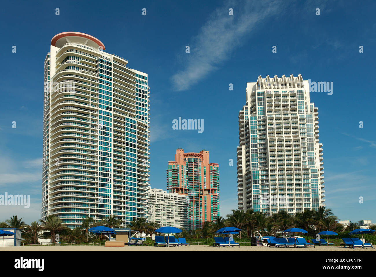 Eigentumswohnungen und Hotels in South Beach, Miami - mit korrigierter Perspektive Stockfoto