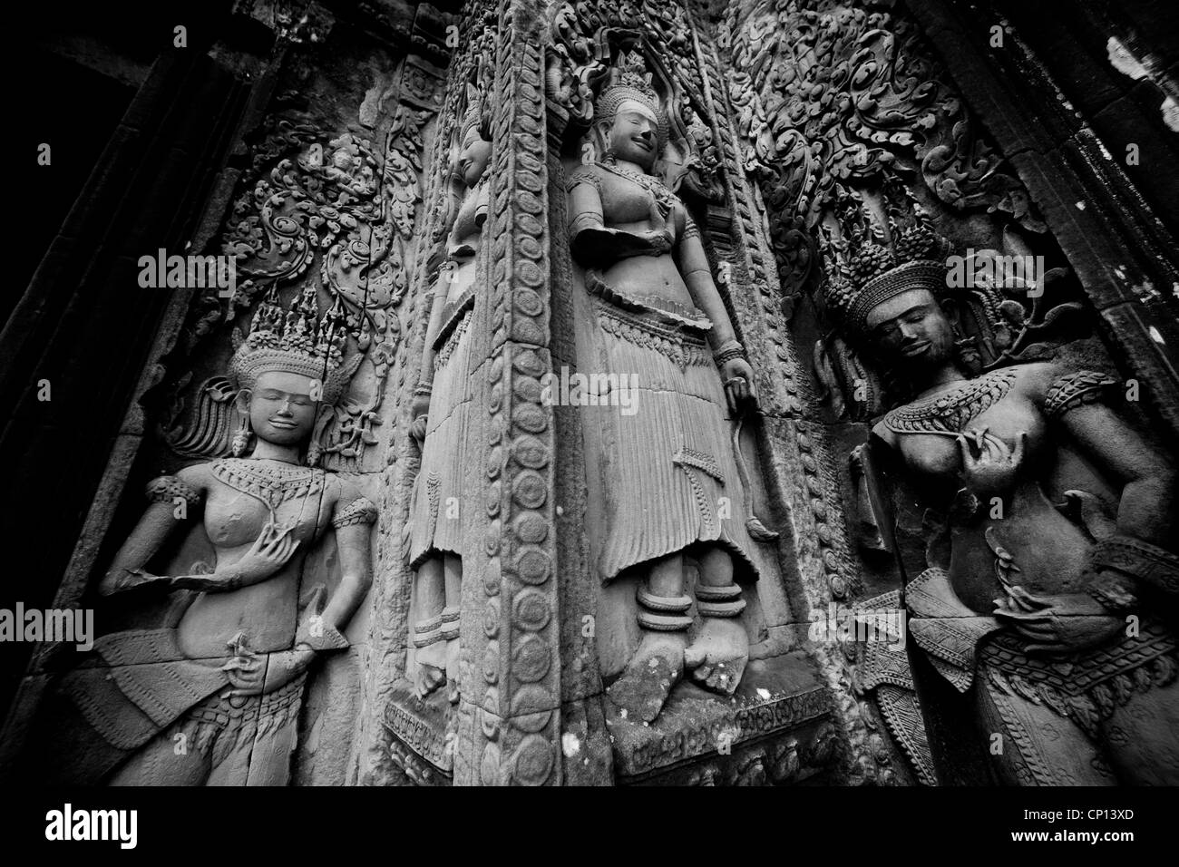 Eine Apsaras, Steinrelief schnitzen im Ta Keo Tempel in Asien, Angkor Wat, Kambodscha Stockfoto